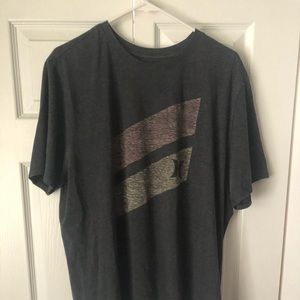 Hurley gray t-shirt